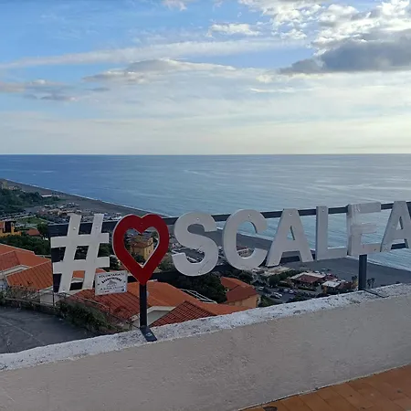 Sulla Roccia Scalea
